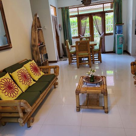 Dennis Holiday Bungalow Jasri Buitenkant foto